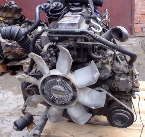 Motor Mitsubishi 4M40: Especificações, fiabilidade, problemas