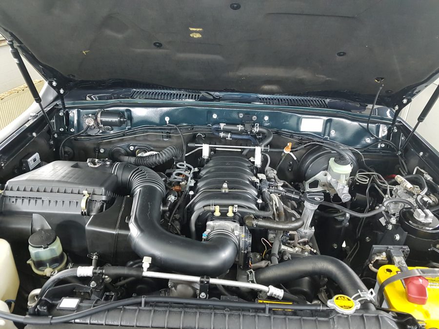 Motor Toyota 2UZ-FE 4.7