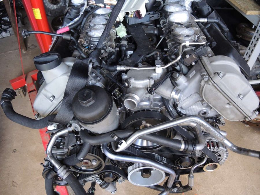 Motor BMW S65