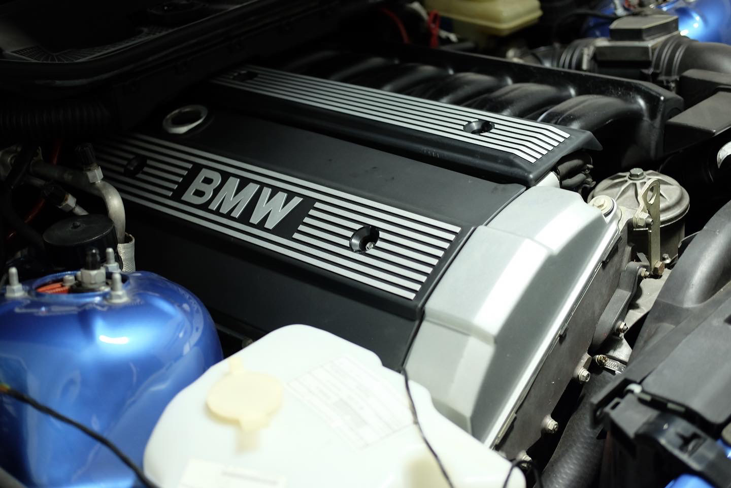 Motor BMW M52B25, M52TUB25