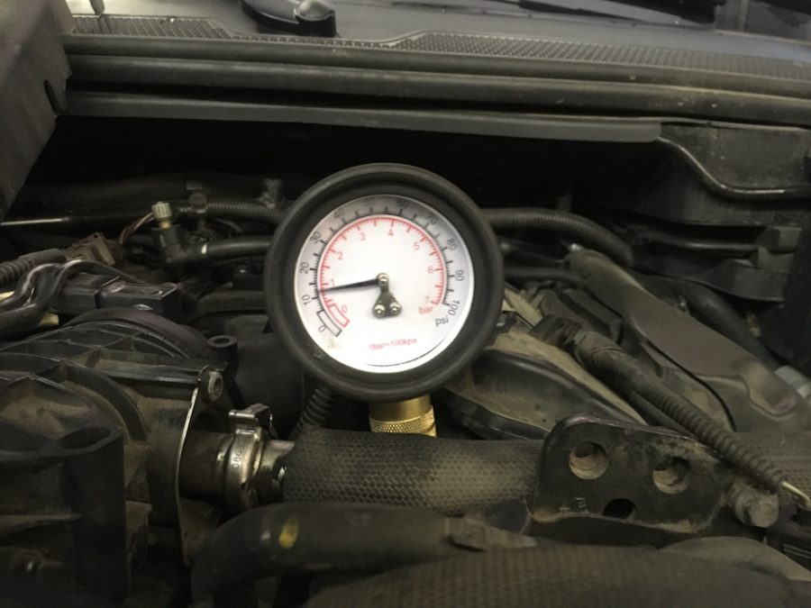 Qual deve ser a pressão do óleo no motor