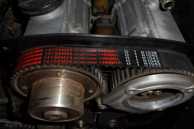 Porque é que um motor de combustão interna a gasolina funciona como um motor a gasóleo
