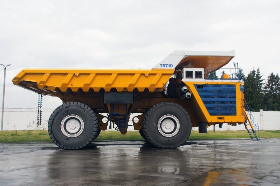 BELAZ-75710 (2013 - presente)